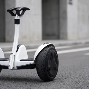 Planche d'équilibre bidirectionnelle avec contrôle des jambes et accoudoirs, hoverboard <span class=keywords><strong>tout</strong></span>-<span class=keywords><strong>terrain</strong></span> de 10 pouces pour les trajets modernes - Product Image 1