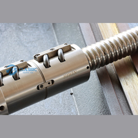 Centro de Mecanizado Vertical CNC de Precisión XH7132, Recorrido de 600x320x450mm, Husillo BT40 para Piezas Pequeñas de Moldes