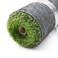 Tapis de pelouse pour poulailler extérieur, gazon artificiel vert en PE, hauteur de pile 10 cm, pour poulaillers et nids, coussin isolant, tapis d'herbe – Vente chaude