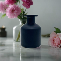 Bouteilles de diffuseur de parfum en verre mat noir R03 au prix d'usine avec bouchon en liège, accessoires de parfum pour la décoration de la maison