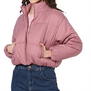 Ventes en gros de vestes d'hiver pour femmes, vestes matelassées coupe-vent et chaudes avec logo et design personnalisés, services OEM - Product Image 1