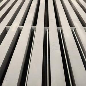 La ligne de production certifiée CE de l'usine fabrique principalement des machines à panneaux muraux et des équipements de clôture de périmètre. - Product Image 1