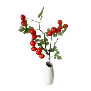 Branche de tomate cerise artificielle en mousse Queyiyi Flowers pour la décoration de balcon, cuisine ou fenêtre - Product Image 5