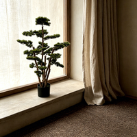 Vente en gros usine : Arbre de pin artificiel réaliste, plante décorative pour fêtes, décoration de salle, cadeau, décoration et fournitures de mariage