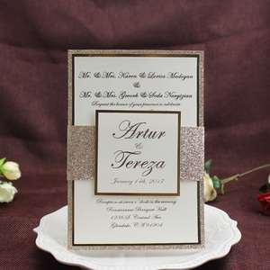 Cartes d'invitation de mariage personnalisées de luxe avec enveloppe scintillante dorée, bande de ventre et cartes RSVP - Product Image 4