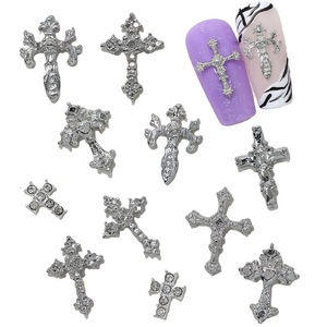 Venta al por Mayor de Dijes de <span class=keywords><strong>Uñas</strong></span> en Forma de Cruz 3D de Aleación X6 con 6 Compartimentos, Metal Plateado con Pedrería <span class=keywords><strong>para</strong></span> Decoración de <span class=keywords><strong>Uñas</strong></span>, Suministros <span class=keywords><strong>para</strong></span> <span class=keywords><strong>Uñas</strong></span> DIY - Product Image 5