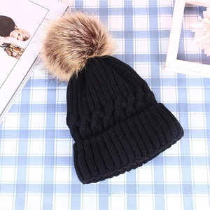 <span class=keywords><strong>Bonnet</strong></span> en tricot jacquard pour <span class=keywords><strong>femme</strong></span>, protection des oreilles, en coton et élasthanne, couleur unie, grand <span class=keywords><strong>pompon</strong></span>, chaud et tendance, automne-hiver, 48-50 cm - Product Image 3