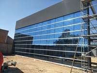 Mur-rideau en verre préfabriqué Construction rapide Design moderne Structure en acier Construction de bureaux Petit entrepôt