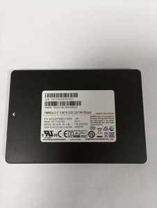 PM1733a 6.4TB U.2 PCIe 4.0 NVMe SSD（型号：MZWLT6T4HALA-0OAM3）-企业级高吞吐量存储 [热销] - Product Image 1