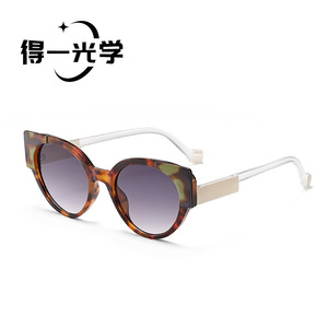 Women's <b>Round</b> Color-Block <b>Sunglasses</b> UV400 PC <b>Frame</b> AC Lens Type 3 Sunshades - Product Image 2