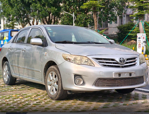 <span class=keywords><strong>Toyota</strong></span> <span class=keywords><strong>Corolla</strong></span> <span class=keywords><strong>2014</strong></span> 1.2T <span class=keywords><strong>S</strong></span>-CVT Édition Elite d'occasion, prête à l'exportation en gros, avec un prix imbattable pour les achats en gros - Product Image 4
