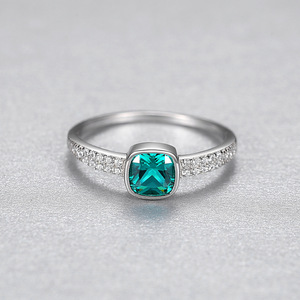 Daidan Luxuriöses Damenschmuckset Vergoldet Rhodiniert 925 Sterling Silber Zirkonia Schmuck Grüne Stein Schmuckgarnitur - Product Image 2