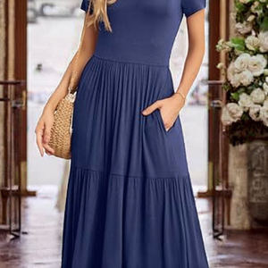 Robe longue d'été décontractée pour femme, à manches courtes, col rond, coupe trapèze plissée, ample avec poches, couleur unie, taille élastique - Product Image 2
