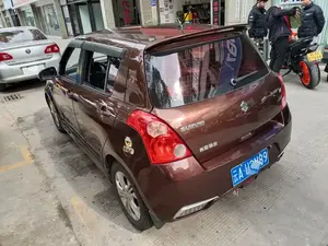 Petite <span class=keywords><strong>voiture</strong></span> <span class=keywords><strong>automatique</strong></span> d'<span class=keywords><strong>occasion</strong></span> Suzuki Swift édition limitée 2015 2016 2017, abordable, bon état, bon marché - Product Image 4