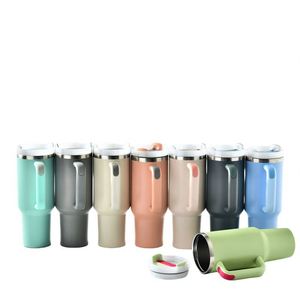 Vaso Térmico de Acero Inoxidable de 40 oz con Logotipo Personalizado, Botella de Agua Aislada, Taza de Café de 40 oz, Vasos de Viaje para Auto con Asa y Tapa con Pajita - Product Image 1