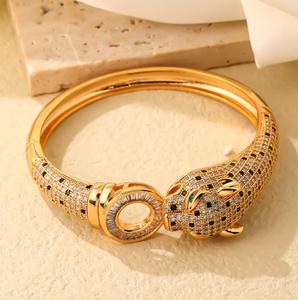 Caicai Leopard Bangle đồ trang sức bằng đồng thau mở mạ vàng Bangle đầy đủ của kim cương vòng ánh sáng sang trọng cao cấp Micro Inset Zircon - Product Image 3