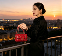 Sac à main matelassé de luxe pour femme avec chaîne camélia, mini sac bandoulière, porte-écouteurs, porte-monnaie, trousse de maquillage tendance