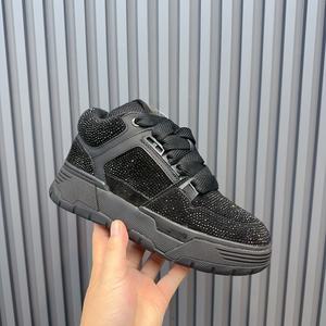 Chaussures de sport classiques de luxe de haute qualité à lacets de la série AMRINR - Chaussures de skateboard incrustées de diamants pour couples - Product Image 4