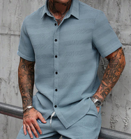 Ensemble deux pièces homme sur mesure, chemise décontractée slim fit en tissu gaufré respirant à col rabattu et boutons, idéal pour l'été, 100% coton