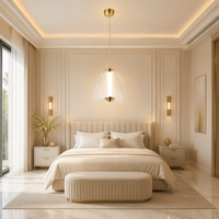 Lustre LED plissé 4 abat-jour en forme de nuage, finition dorée, maille translucide, éclat chaud, lampe noble et majestueuse sur mesure