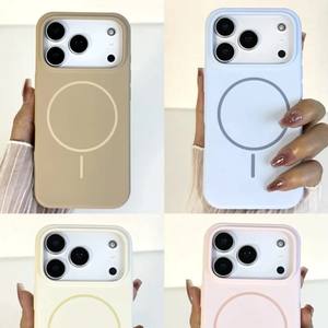 <span class=keywords><strong>Coque</strong></span> de téléphone portable de série fine magnétique en silicone de <span class=keywords><strong>marque</strong></span> de luxe avec protecteur de caméra pour Apple 17promax - Product Image 4