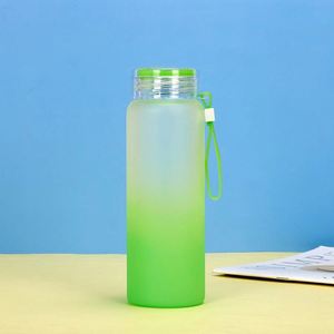 Vaso de Vidrio de Borosilicato de Alta Resistencia con Tapa a Prueba de Fugas y Tinte Degradado XH GT8006 17oz, Taza de Agua Portátil para Estudiantes - Product Image 1