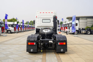 High Power and Fuel Efficient X5000 6x4 <b>Tractor</b> Truck 10 Wheeler Shacman <b>Trailer</b> Head Truck for Sale - Product Image 3