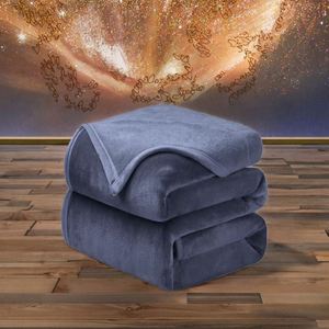 Couverture polaire en flanelle ultra douce et légère, personnalisable avec logo, pour canapé-lit, technique de tricotage, pour la décoration intérieure - Vente en gros - Product Image 3