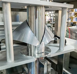 Machine d'emballage automatique de sachets liquides, machine de remplissage et de scellage de pâtes pour l'emballage d'huiles, sauces et boissons - Product Image 3
