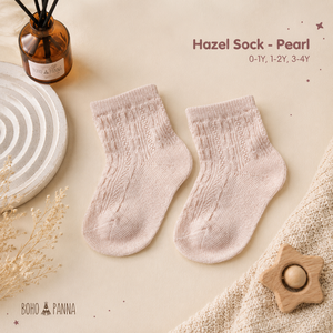 Calcetines de perlas suaves de primera calidad para bebés, con material acogedor, flexibilidad, comodidad segura y un estilo atemporal para siempre. - Product Image 2