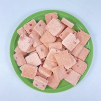Friandises pour chiens aux tranches de poulet et fraises lyophilisées, vente en gros, pour chiots, chiens de petite, moyenne et grande taille, chats, récompense d'entraînement, collation pour animaux de compagnie