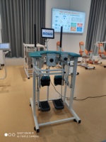 Équipement de rééducation hémiplégique pour entraîneur de démarche hospitalière pour réadaptation debout