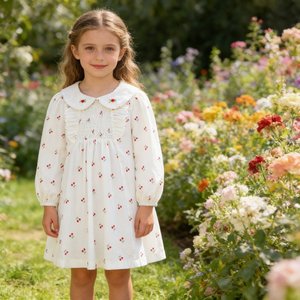 Vestido <span class=keywords><strong>de</strong></span> Niña con Estampado <span class=keywords><strong>de</strong></span> Cerezas, Manga Larga, Cuello Peter Pan, Personalizado OEM, Etiqueta Privada, Algodón - Product Image 1