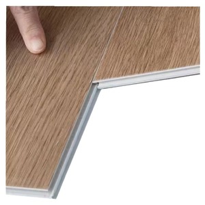 Revêtement <span class=keywords><strong>de</strong></span> <span class=keywords><strong>sol</strong></span> moderne en plastique 5mm 6mm 7mm 8mm Planche <span class=keywords><strong>de</strong></span> vinyle à âme rigide Revêtement <span class=keywords><strong>de</strong></span> <span class=keywords><strong>sol</strong></span> étanche en <span class=keywords><strong>PVC</strong></span> avec verrouillage par clic <span class=keywords><strong>pour</strong></span> <span class=keywords><strong>salle</strong></span> <span class=keywords><strong>de</strong></span> <span class=keywords><strong>bain</strong></span> - Product Image 3