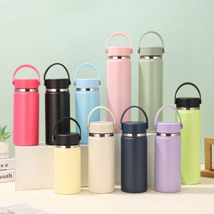 Botella de agua aislada de acero inoxidable 304 de gran capacidad, portátil, para senderismo y deportes al aire libre - Product Image 1
