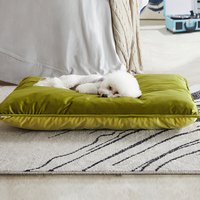 Vente en gros de lits pour animaux de compagnie en polaire douce et luxueuse, amovibles, lavables, pour l'hiver, pour chiens, chiots, chats, fournitures pour animaux de compagnie, fabrication sur mesure OEM