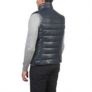 Chaleco de Cuero PU Negro para Hombre, Cuello en V, Cierre de un Botón, Casual, Sin Mangas, Resistente al Viento, Botones Dorados, Color Sólido, Invierno - Product Image 2