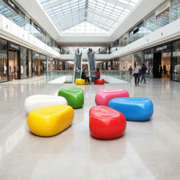 Chaise longue et banc en fibre de verre modernes pour espaces publics extérieurs – Sièges durables pour centres commerciaux et écoles