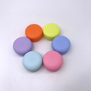 กระปุกครีมพลาสติก PP สีสันสดใส ขนาด 10 กรัม กระปุกบรรจุภัณฑ์สำหรับลิปสติก ตา บริเวณรอบดวงตา ขวดโลชั่นขนาดเล็ก กระปุกตัวอย่างสีม่วง - Product Image 6