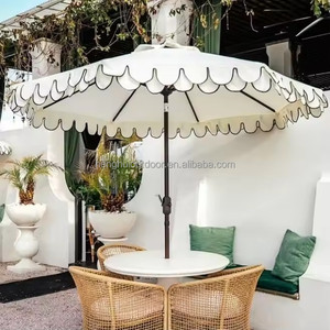 <span class=keywords><strong>Parasol</strong></span> de patio à poteau en aluminium enduit de poudre pour parapluies rétro avec pagode blanche et bords festonnés - Product Image 2
