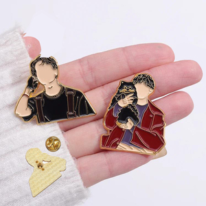 Hộp Pin Tráng Men Hai Lần Cho Nam Âm Nhạc Kpop Tình Bạn Tốt Nhất Nhiều Người Bạn Tốt Nhất Tự Nhiên Tùy Chỉnh Từ Nhà Máy - Product Image 3