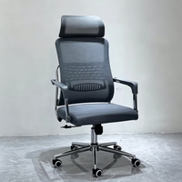 Lot d'usine de chaises de bureau modernes en maille, offrant un confort ergonomique avec des dossiers métalliques robustes et durables