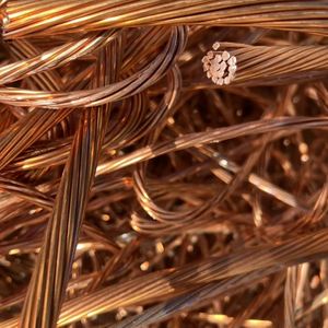 Fil de cuivre rouge Mill-berry de haute pureté 99,99 % avec prix de gros - Product Image 1