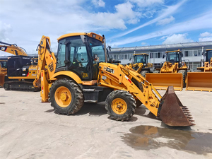 รถตักล้อยาง JCB 3CX PRO 81 กิโลวัตต์ เกียร์อัตโนมัติ 6 สปีด ขับเคลื่อน 4 ล้อ พร้อมหัวตักแบบยืดได้ และห้องโดยสารติดแอร์ สำหรับงานก่อสร้าง - Product Image 5