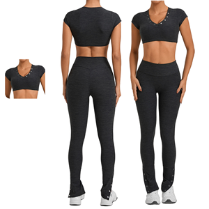 ชุดออกกำลังกายผู้หญิง 2 ชิ้น ผ้าระบายอากาศดี ทรงเข้ารูป พร้อมโลโก้ด้านหน้าแบบกำหนดเอง เสื้อครอปและกางเกงขาสั้น ผ้ายืด/ไนลอน แห้งเร็ว กำลังเป็นที่นิยม - Product Image 1