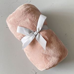 Luxury Printed Knitted Eco-Friendly Breathable Wrinkle Fade Resistant Skin-Friendly All-Season Flannel Bedding Travel - Product Image 3