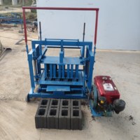 Machine à fabriquer des briques en béton multifonctionnelle, facile à utiliser