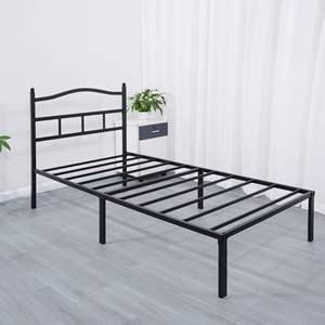 Moderne <span class=keywords><strong>Black</strong></span> <span class=keywords><strong>Metal</strong></span> Platform Bed Frame Met Vintage Stijl Hoofdeinde En Treeplank Voor Slaapkamer - Product Image 3