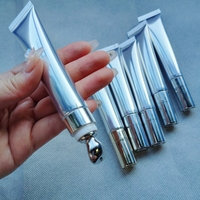 Traitement des lèvres instantané pour un effet repulpant et pulpeux, saveur fruitée, hydratation intense, volumateur de lèvres, marque privée