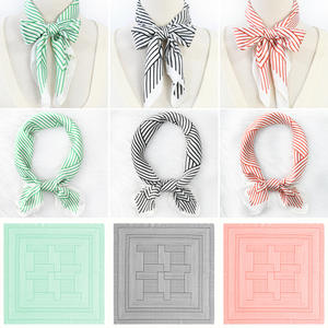 2025ผ้าพันรอบคอสี่เหลี่ยมเล็กกระเป๋าลายทางสีดำและขาวใหม่ฤดูร้อน - Product Image 2